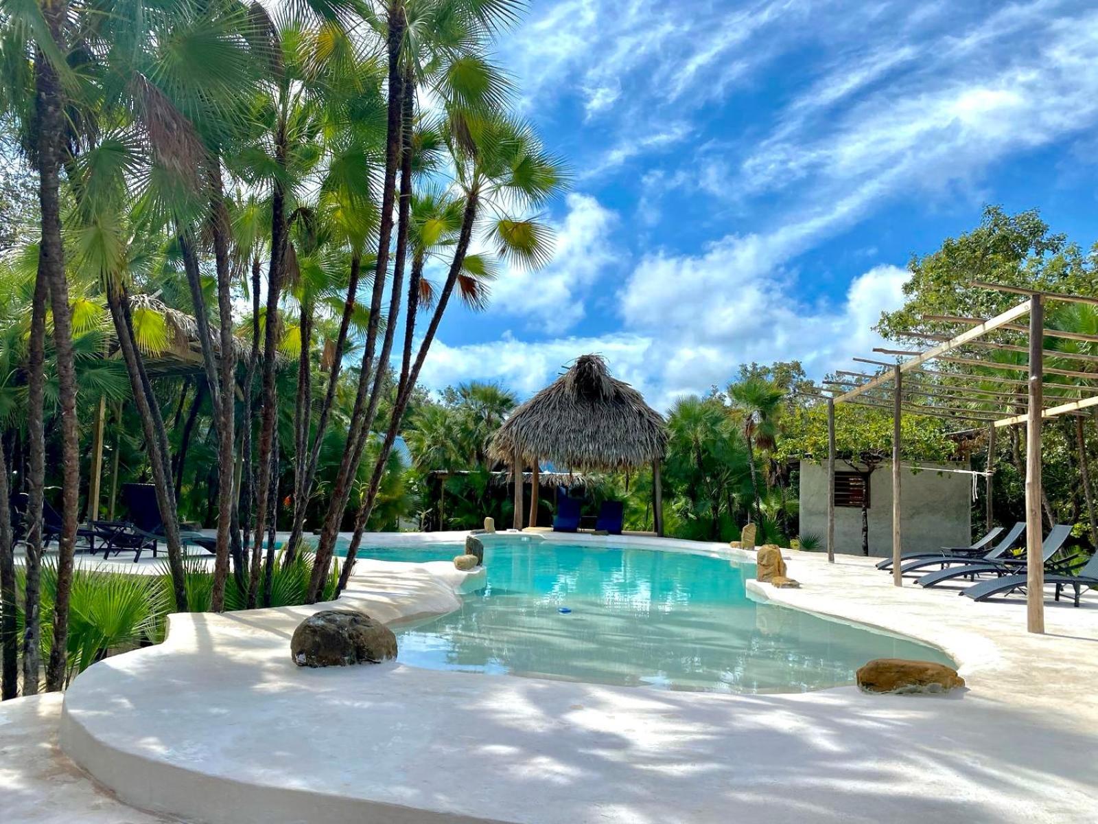 Kin Resort Lodge Майя-Бич Экстерьер фото